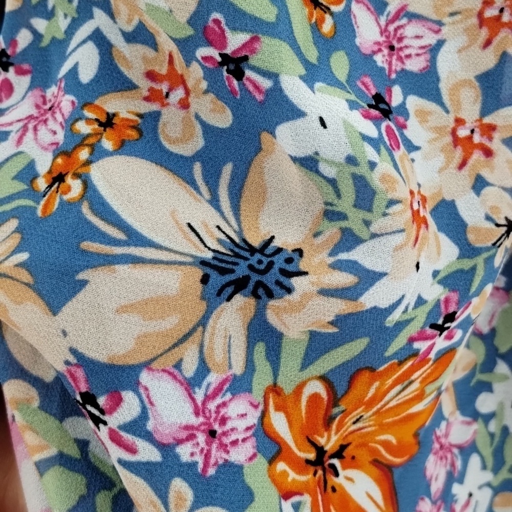 Colorful floral blouse top size XL sleeveless unbranded boutique ruffle neck - Picture 3 of 5